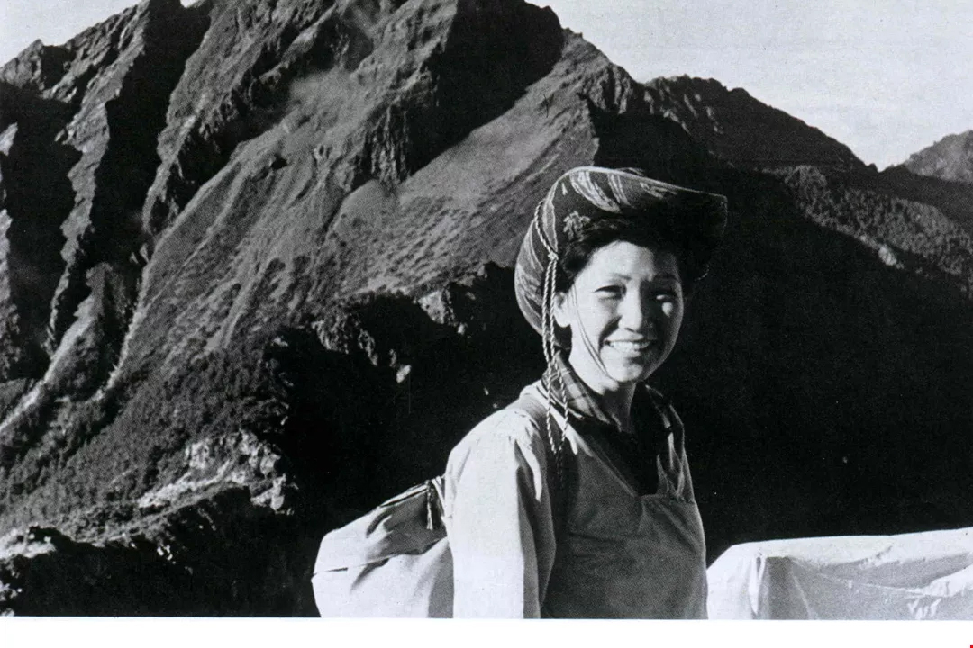 楊張碧蓮曾經攀登過一百座三千公尺以上的崇山峻嶺，已經成為一位登山累積高度最高的女人。根據楊張碧蓮的登山資料，她在十年之中連續登山的累積高度為三十萬公尺，這是國際女登山家罕有的紀錄。