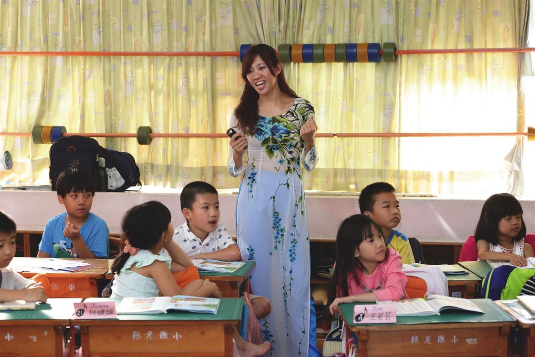 從外婆家回來後 I น ตยสารไต หว นพาโนรามา เข าส ความเป นนานาชาต จ ดวางหน าน ตยสารด วย 2 ภาษา บ รณาการว ฒนธรรม น ตยสารของชาวจ นท วโลก