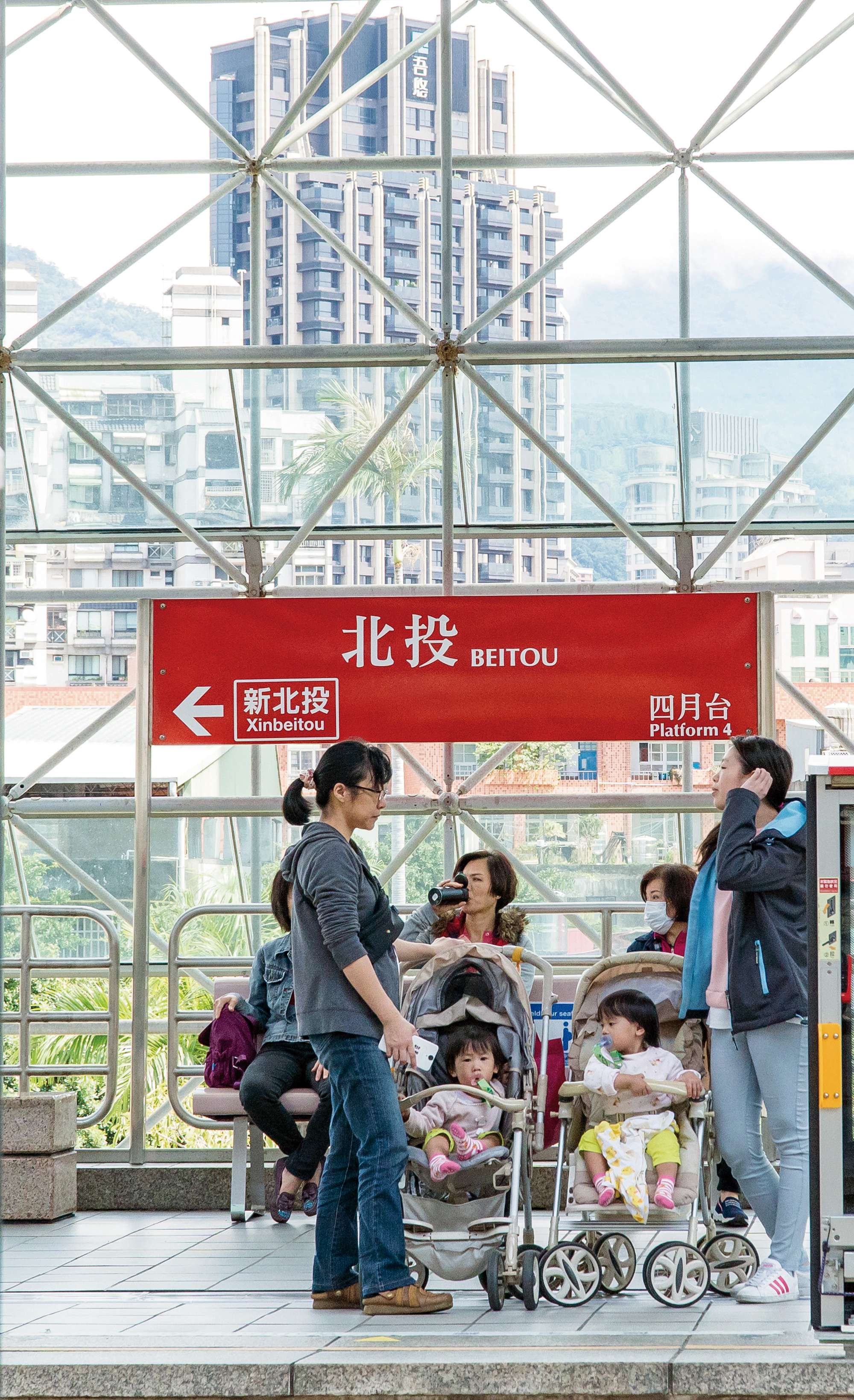 MRTで都市を移動 u2014u2014自分だけの 「都市伝説」をつくる - Taiwan Panorama