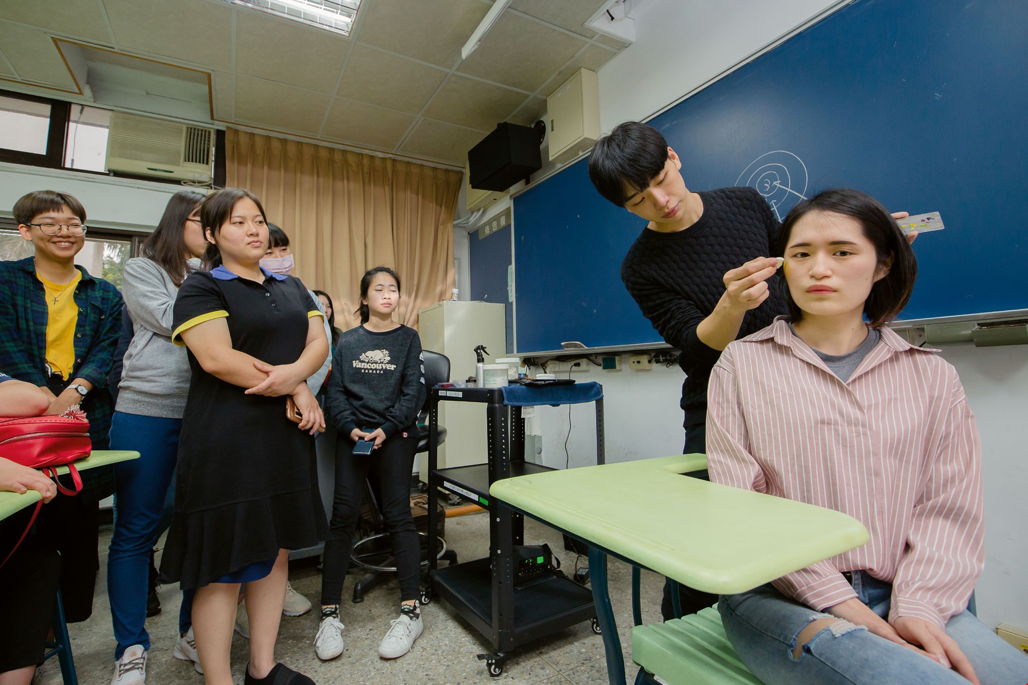 毎日続々入荷 洋書 Freddy Fangoria フレディとファンゴリア Nightmare5特集 特殊メイク ホラー映画 Thewalldogs Com